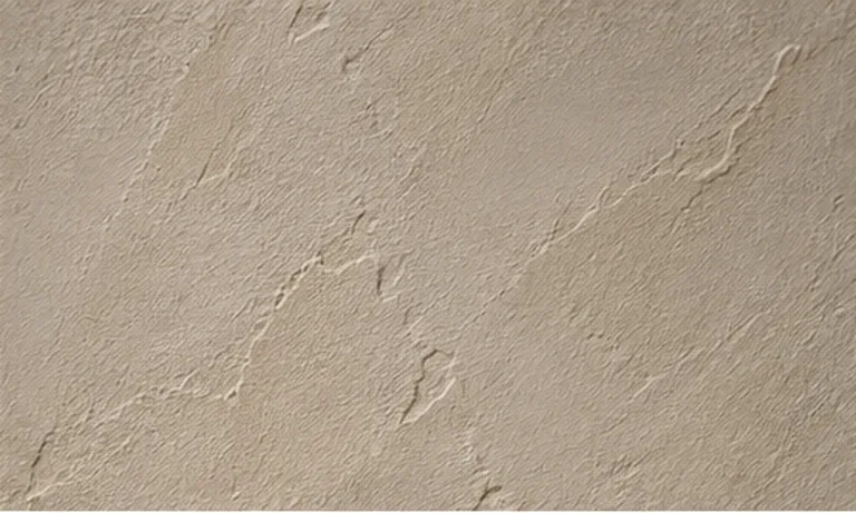 Making — mineral plaster worked by hand